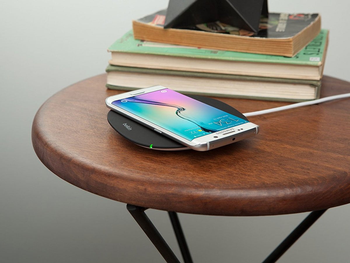 Vorige klok perzik De beste Qi Draadloze Oplader voor je iPhone of Android telefoon -  IntoGadgets